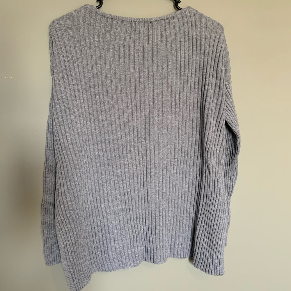 Jessica Simpson Sweater - Picture 2 of 4